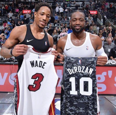 自于友情 自于友情