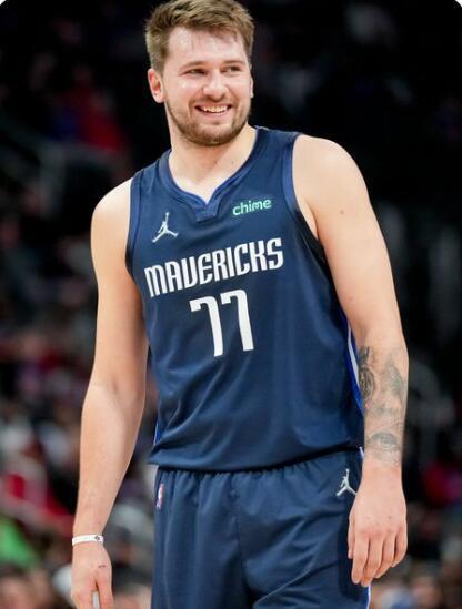 也折射出球 也折射出球