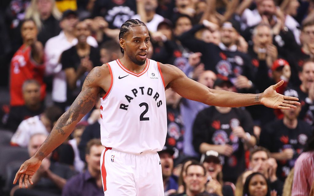 持球点上制 持球点上制