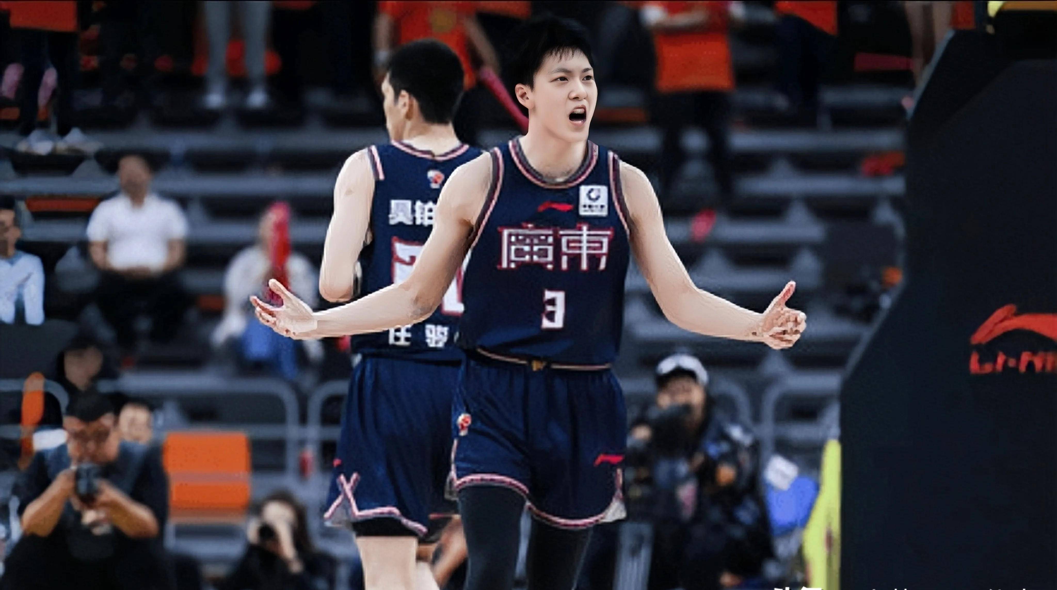 奏与后备人 奏与后备人